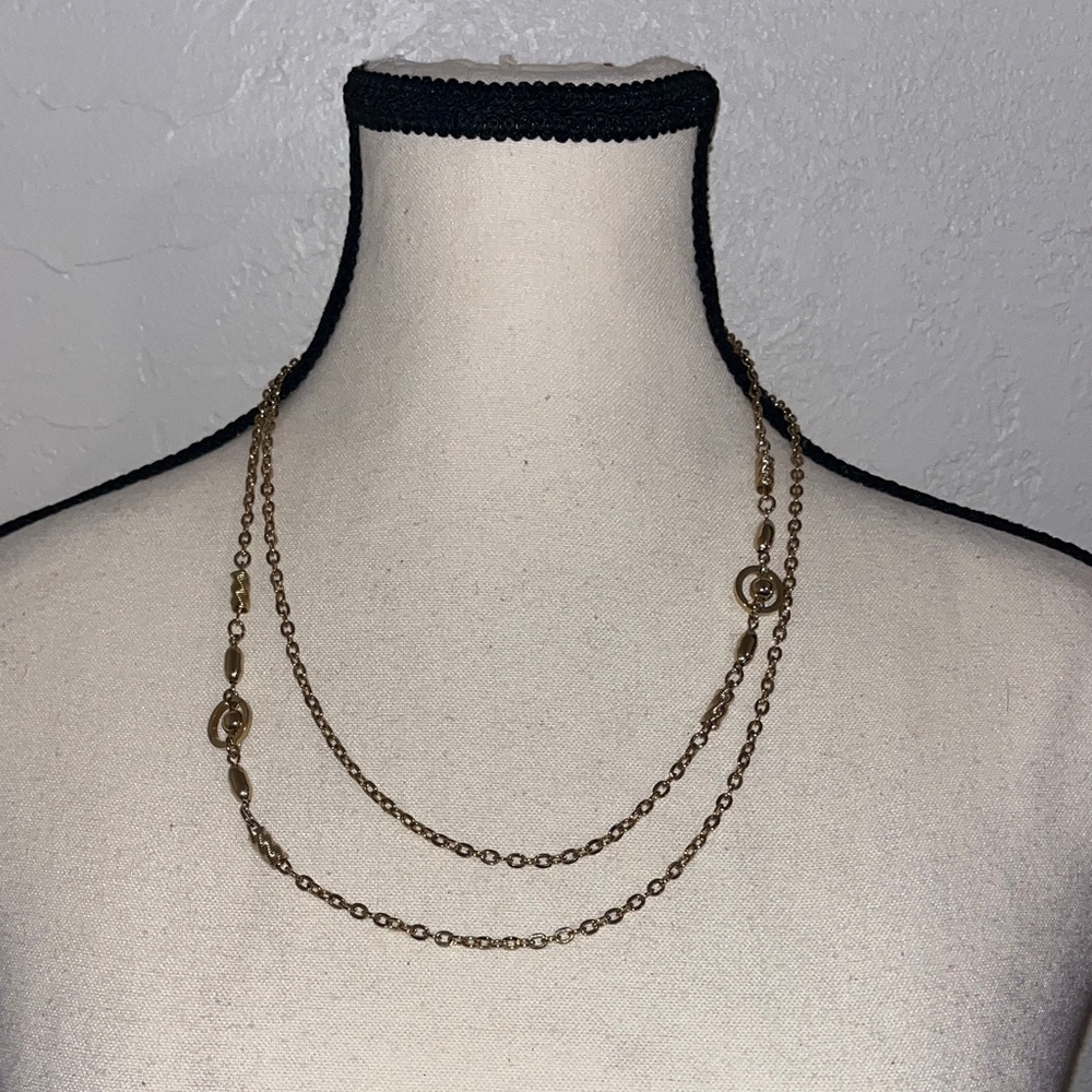 Elegant Gold Chain Necklace
